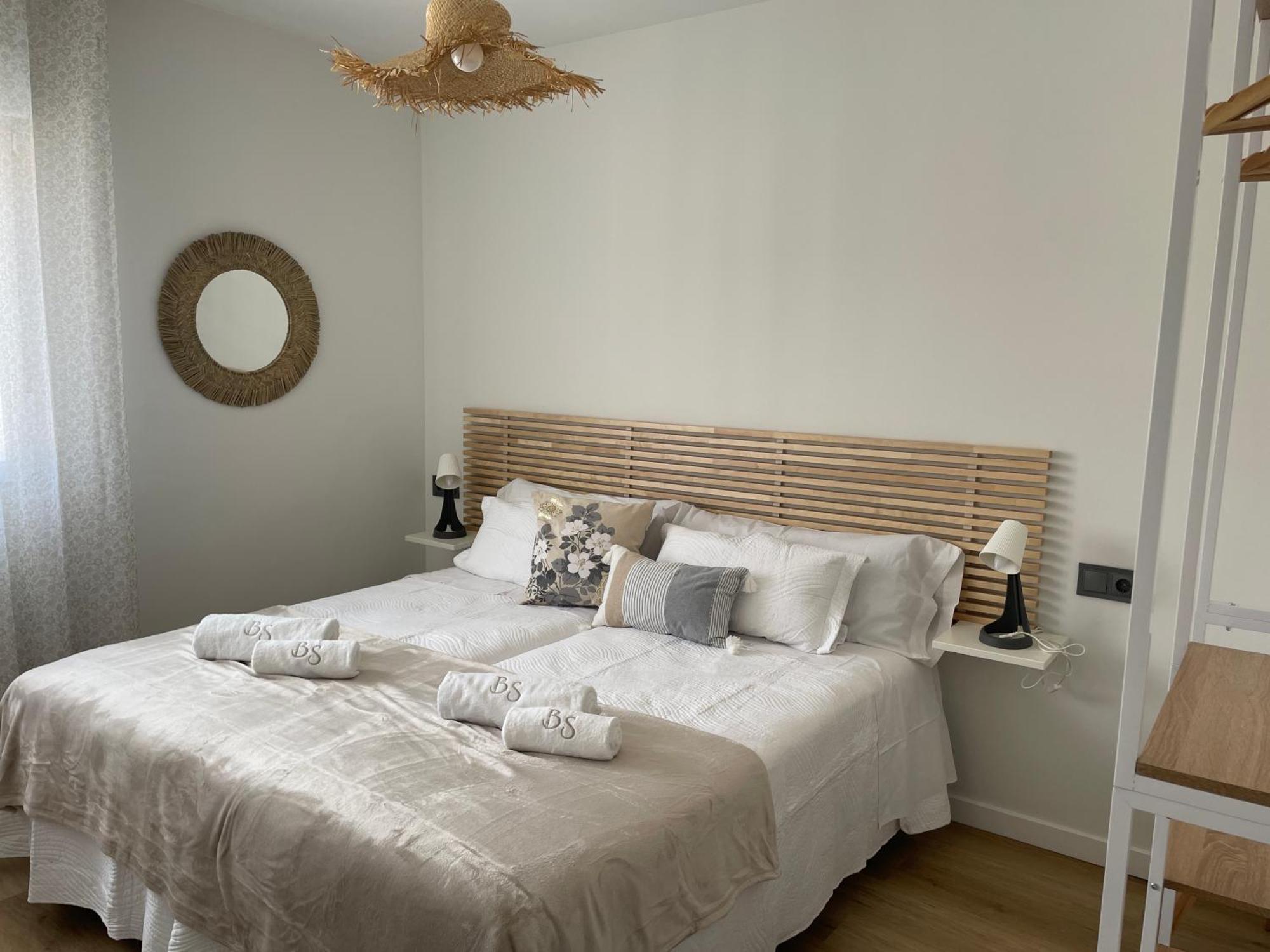 Bulevar Suite Nava de la Asuncion Exterior photo